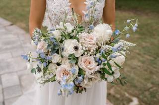 A Time to Shine Floral Design - 9