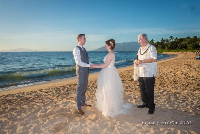 Hawaiian Island Weddings - 3
