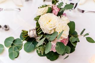 Petal's Edge Floral Design - 19