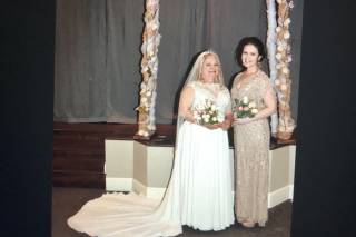 Linh's Bridal & Alterations - 89