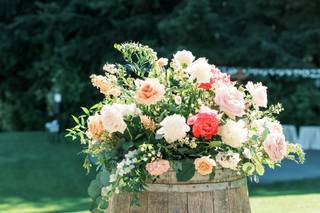 Trellis Fresh Flowers - 8