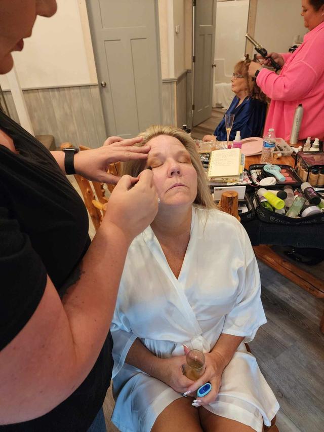 Kelsey Bickell Makeup - 3