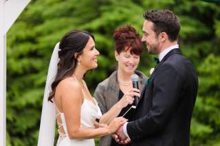 A Wedding With Heart - 10