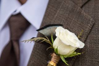 JULIA'S FLORIST, TUXEDOS & GIFT GALLERY - 17