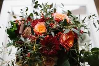 Nature's Best Floral & Boutique - 21