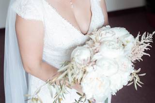 Loreta Daka Floral Boutique - 85