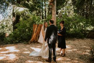 A Wedding With Heart - 9