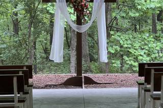 Whispering Oaks Event Venue - 2