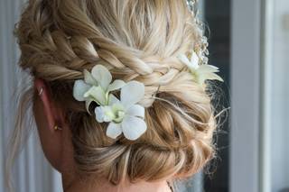 Tangled Hair Salon - 14