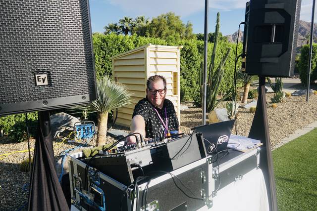 DJ Daniel Mobile Wedding & Event MC/Disc Jockey 3