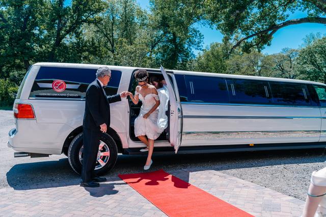 Leisure Limousine & Sedan - 2