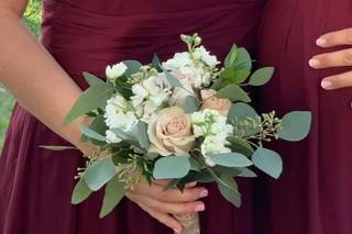 Swan Floral & Gift Shop - 1
