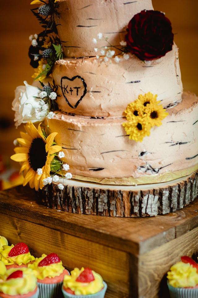 A Piece of Heaven Cakes - 3