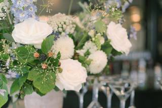Bond in Bloom - 17