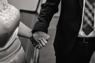 Small Red Thread Photography - 29