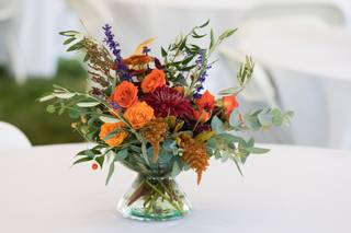 Artistic Blossoms Floral Design Studio - 38