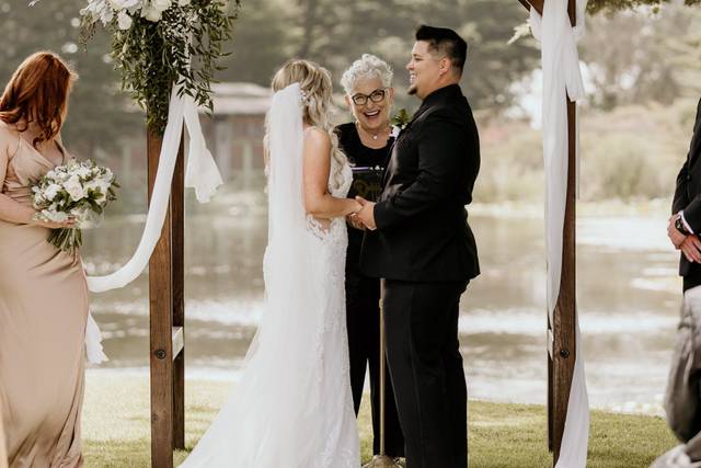 Cheryl Bariel Wedding Officiant 2