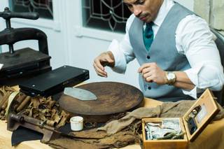 Ruiz Cigars and Rollers - 5