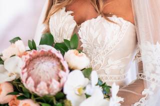 BellaLuxe Hair and Makeup - 13