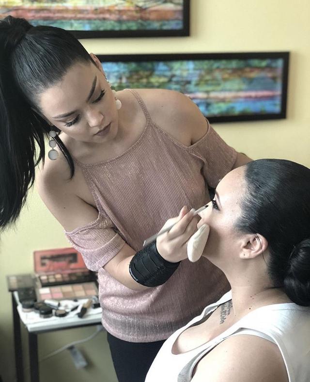 Emily Benitez Make-up Artist - 2