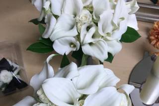 Fleur-tatious Floral Design - 17