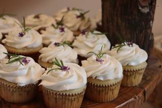 Creative Cakes and Candies - 50