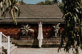 Little Miss Lovely Floral Design & Event Decorating - 36