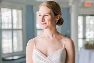 Carolyn Allen's Bridals & Tuxedos - 12