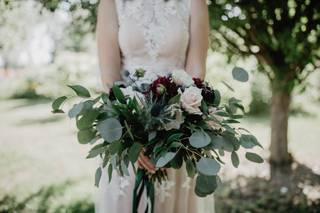Petals to Pines Floral Located at 101 Market - 41
