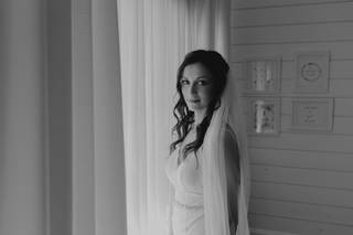 Julia Hart - 30