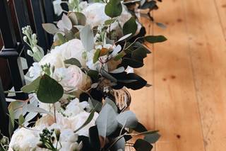 Ann's Flowers Decor & More - 4