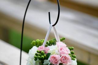 Calluna Fine Flowers and Gifts - 34