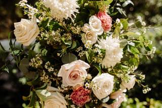 Country Club Flower Shop - 46