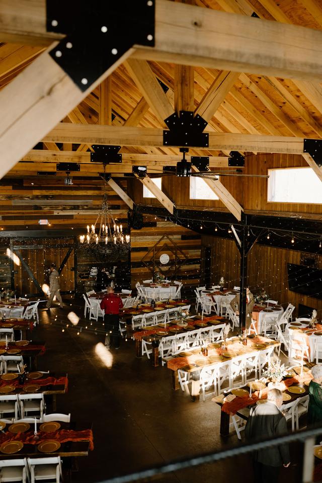 Lakeview Barn & Lodge - 3