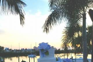 Island Way Grill - 18