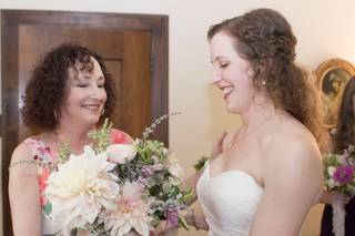 Frenchie's Floral Studio - 34