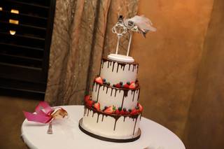 EK Cakery - 42