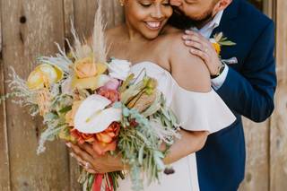 Wildly Cultivated Floral Design - 19
