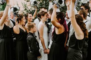 Suzanne's Bridals - 9