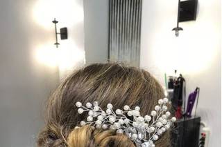 Fringe Hair and Makeup Studio - 2