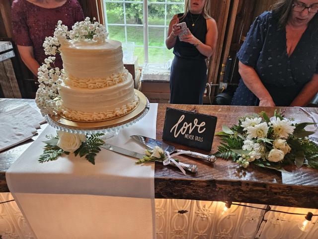 Suzie's Floral Creations - 1