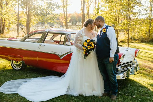 Dixon's Apple Orchard and Wedding Venue - 3