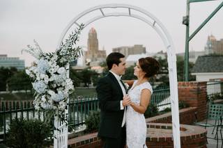 Elizabeth Dugan Hairstylist and Makeup Artist - 34