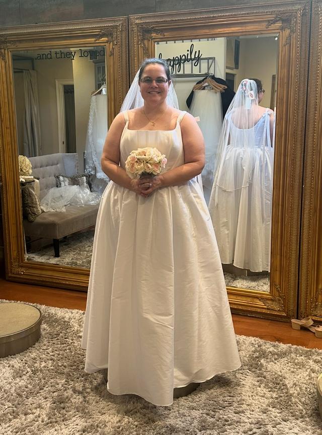 The Perfect Dress of Sarasota - 2