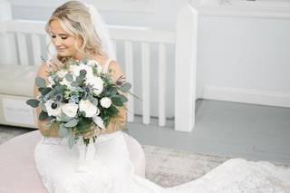Laura's Flower Boutique - 23
