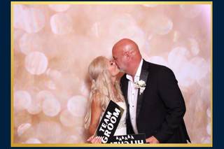 Gold Standard Photo Booth - 11
