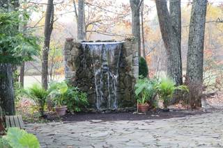 Carmen's Country Inn & Gardens - 139