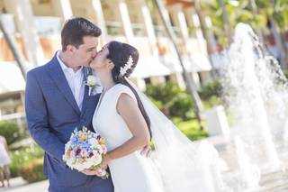 Tropical Pictures - 103