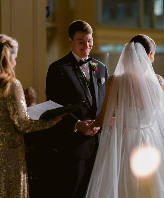 One Fine Day Officiant - 2