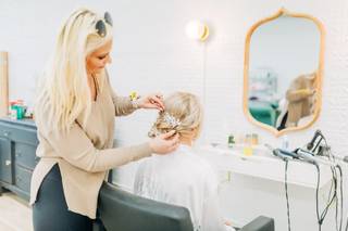 The Salty Blonde Salon - 13